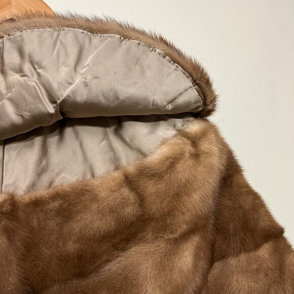 Vintage Real Fur Stole with Pockets - Picture 6 of 8
